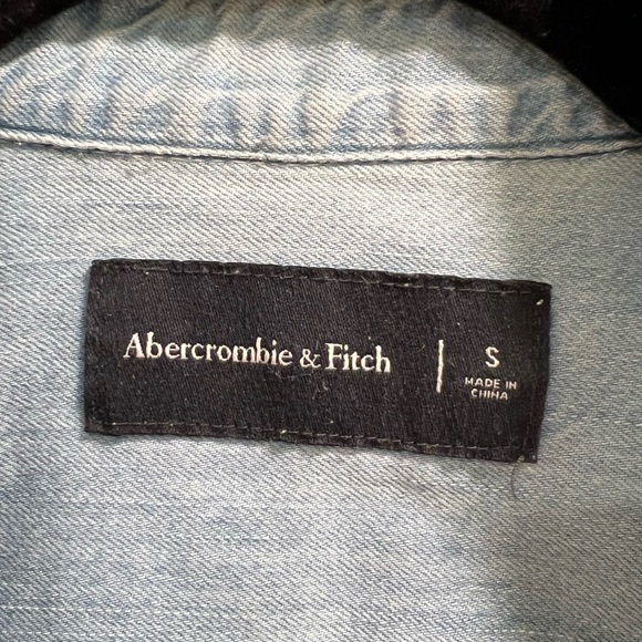 A&F Mens Chambray Button down Shirt, S - Picture 5 of 6